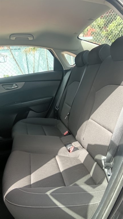 2020 Kia Forte LXS — foto 7 / 11