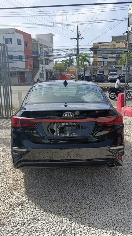 2020 Kia Forte LXS — foto 9 / 11