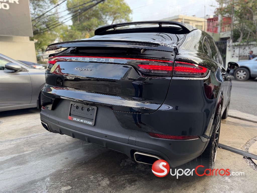 2020 Porsche Cayenne Coupe — foto 6 / 12