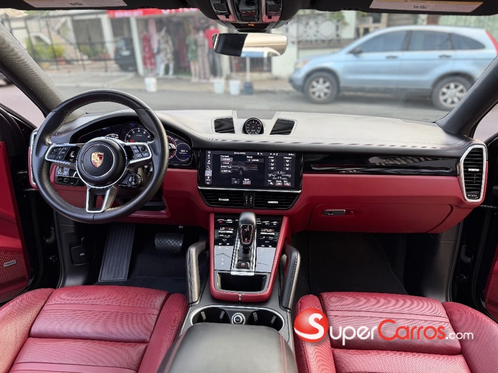2020 Porsche Cayenne Coupe — foto 7 / 12