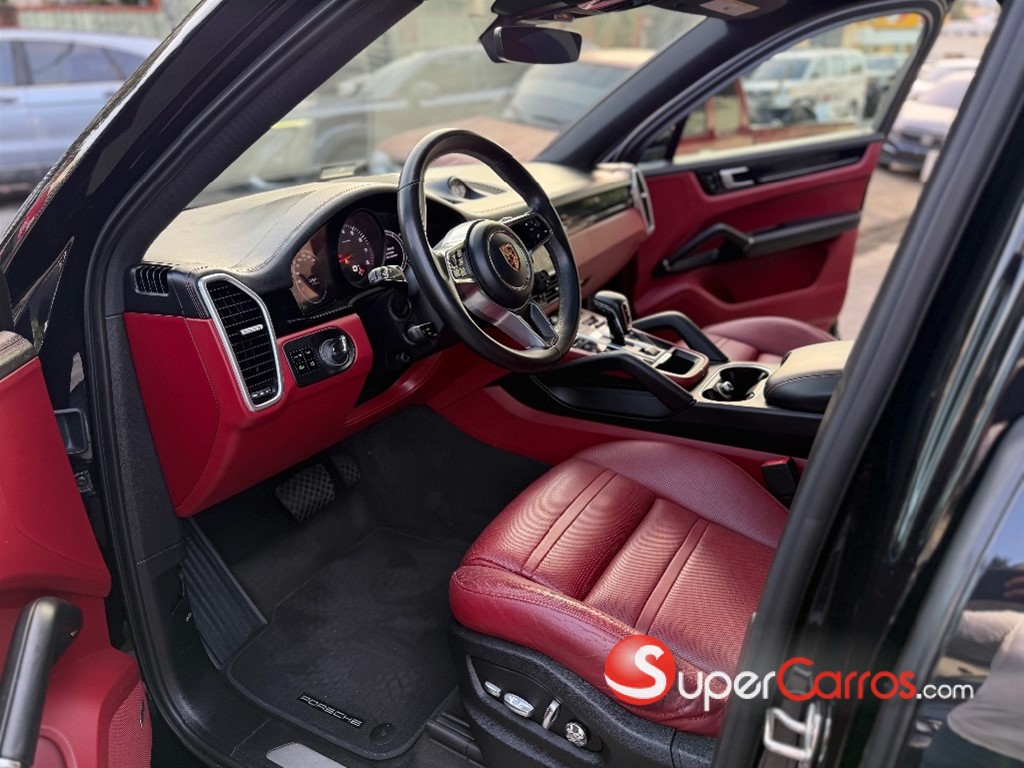 2020 Porsche Cayenne Coupe — foto 8 / 12
