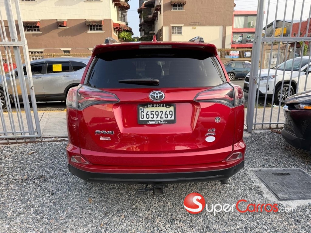 2017 Toyota RAV4 LE — foto 4 / 11