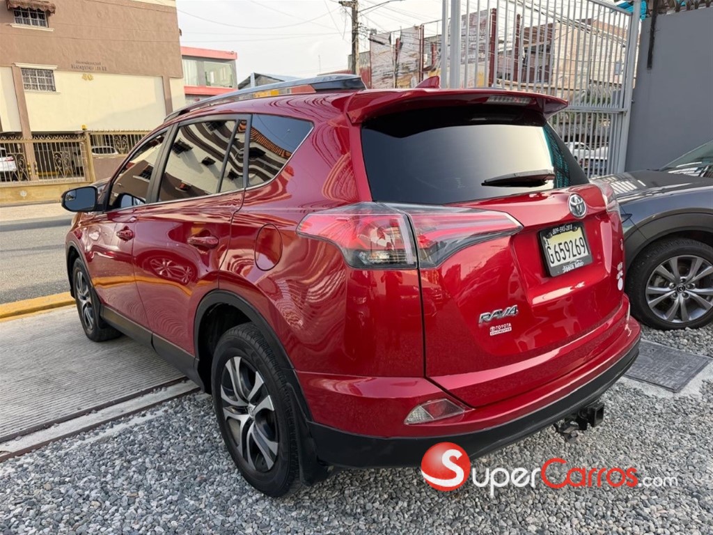 2017 Toyota RAV4 LE — foto 5 / 11