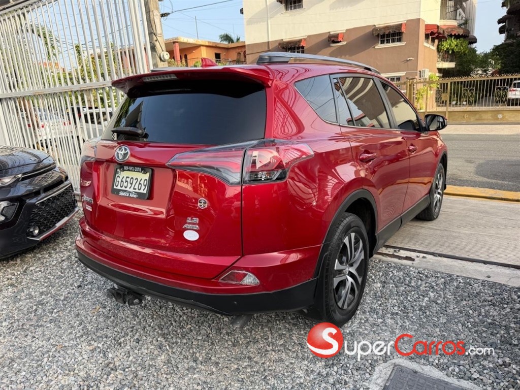 2017 Toyota RAV4 LE — foto 6 / 11