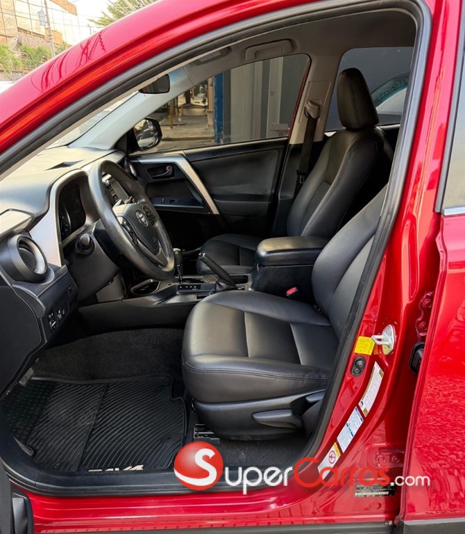 2017 Toyota RAV4 LE — foto 8 / 11