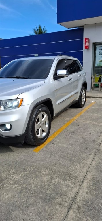 2011 Jeep Grand Cherokee Limited 4x4 — foto 4 / 12