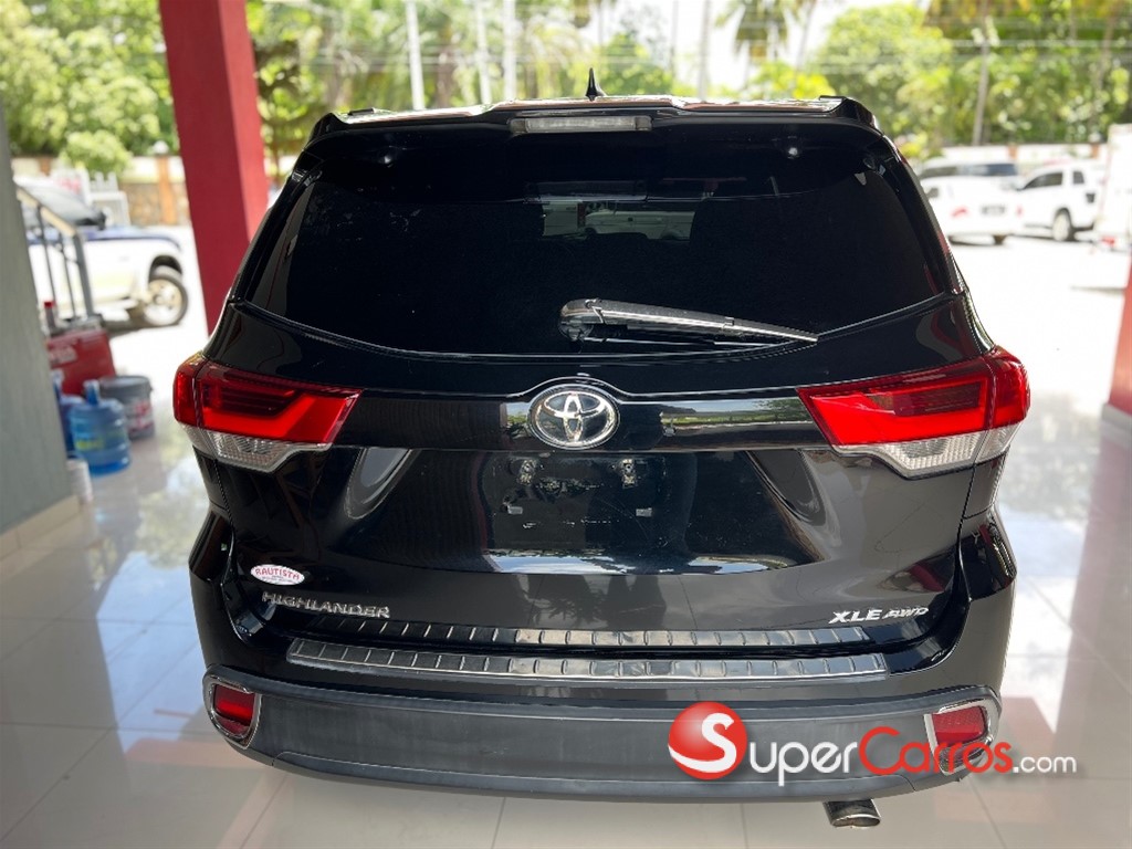 2019 Toyota Highlander XLE — foto 9 / 12