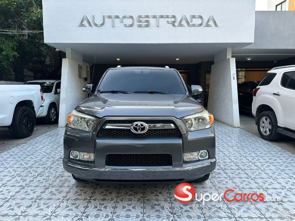 2011 Toyota 4 Runner SR5 — foto 3 / 8