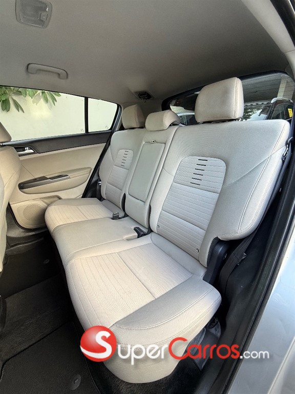2021 Kia Sportage LX — foto 9 / 11