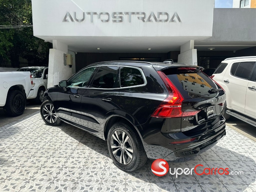 2023 Volvo XC60 CORE — foto 8 / 8