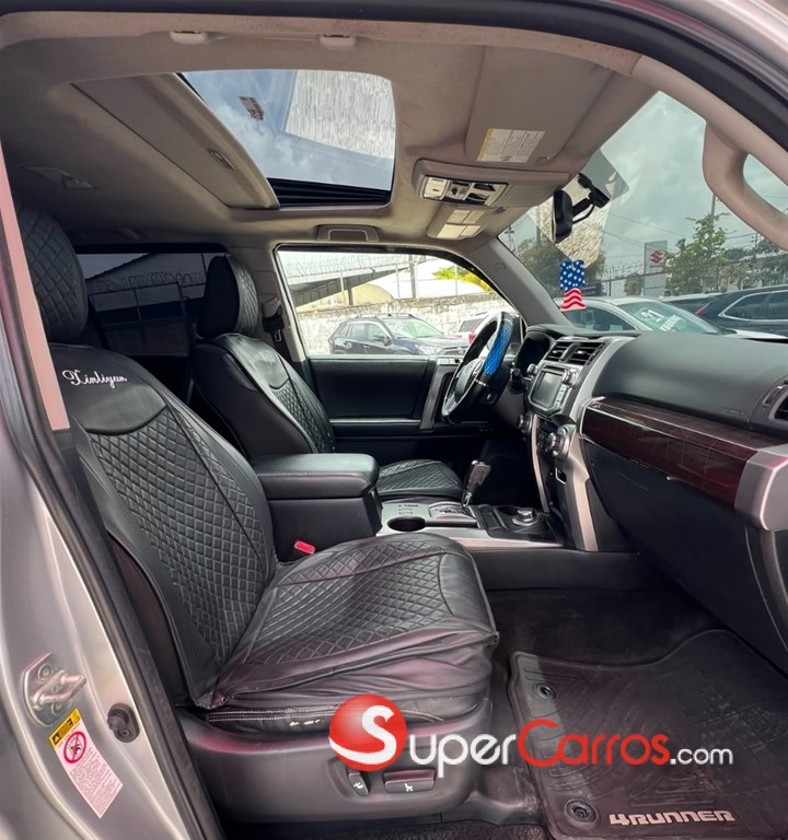 2016 Toyota 4 Runner SR5 Premium — foto 5 / 12
