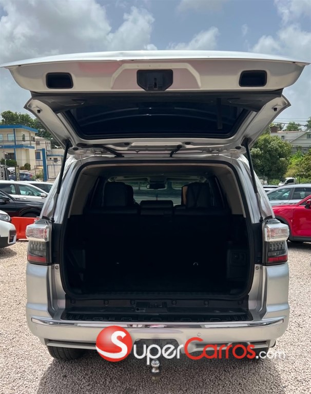 2016 Toyota 4 Runner SR5 Premium — foto 6 / 12