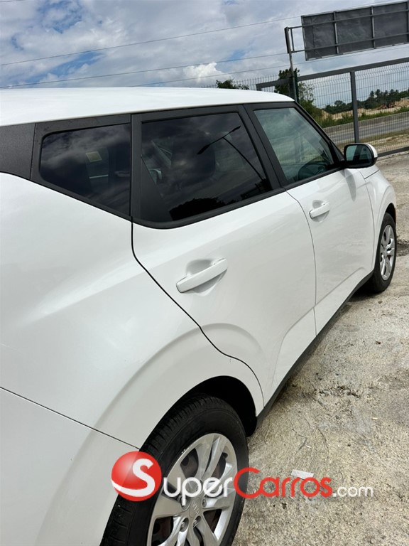 2020 Kia Soul LX — foto 8 / 12