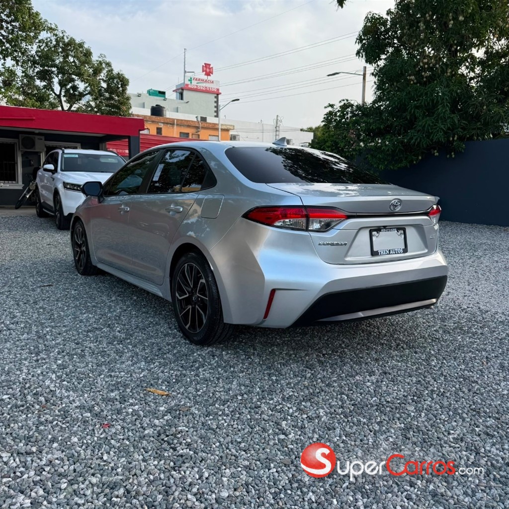2020 Toyota Corolla LE — foto 4 / 12