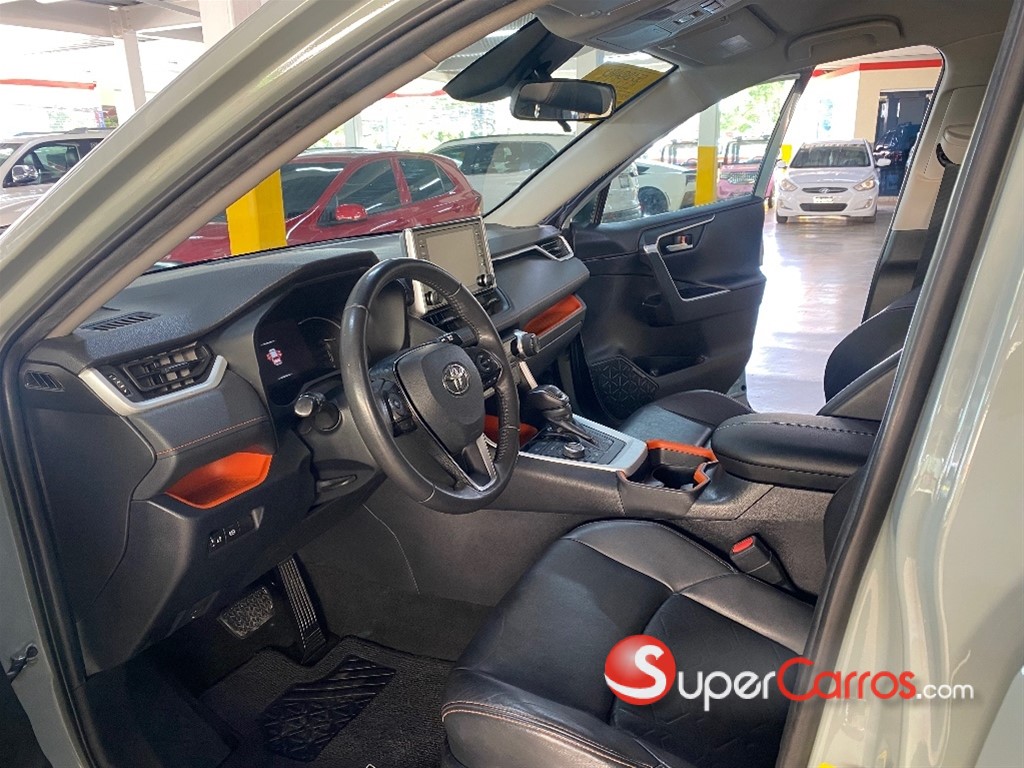 2020 Toyota RAV4 Adventure — foto 6 / 11