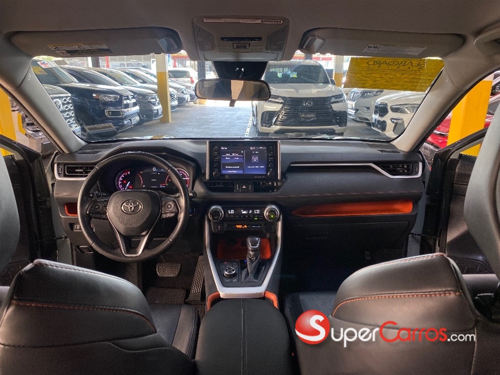 2020 Toyota RAV4 Adventure — foto 7 / 11