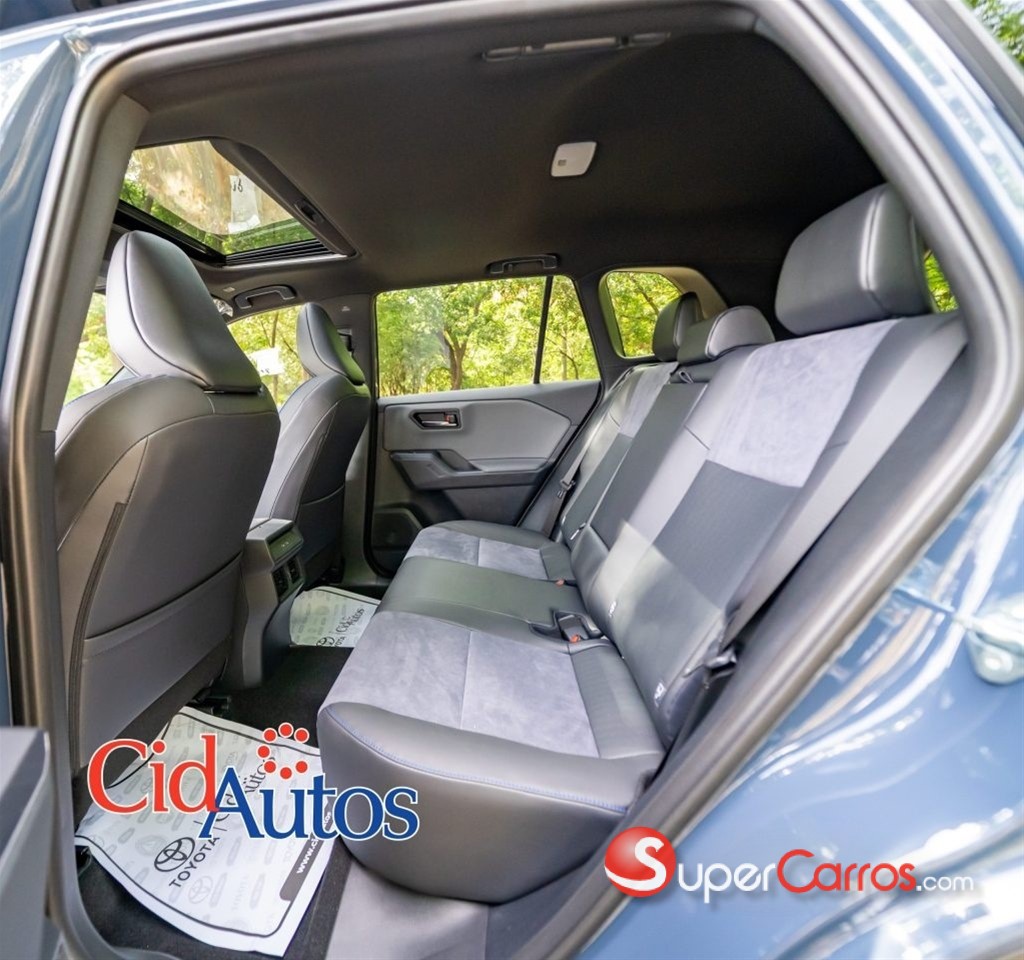 2027 Toyota RAV4 Plug-In Hibrid — foto 11 / 12