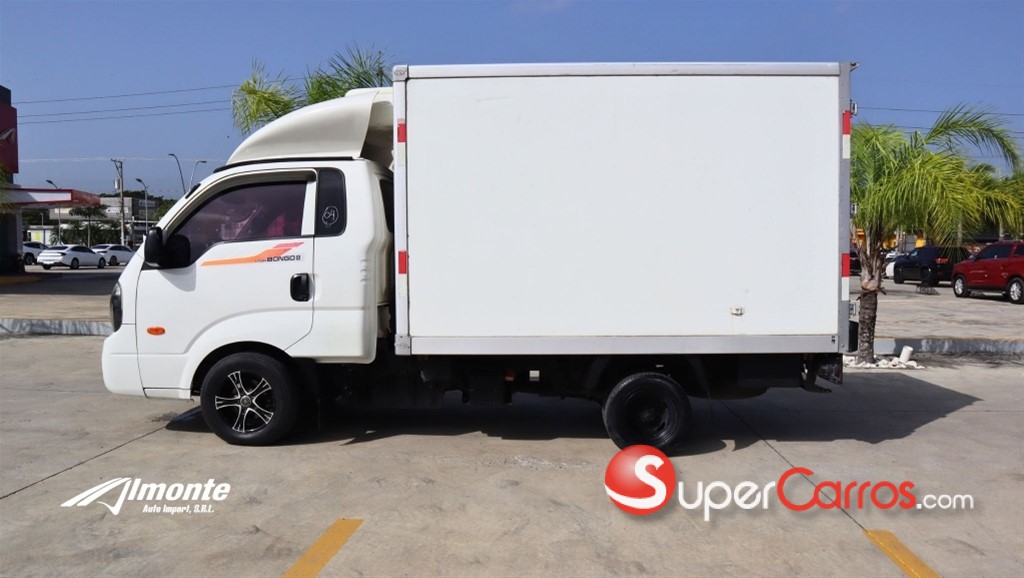 2018 Kia Bongo III Refrigerado — foto 3 / 10