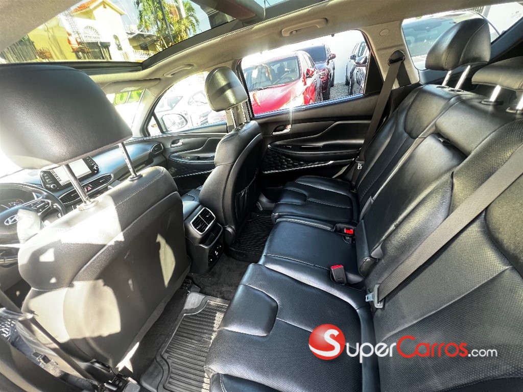 2020 Hyundai Santa Fe Limited — foto 7 / 10
