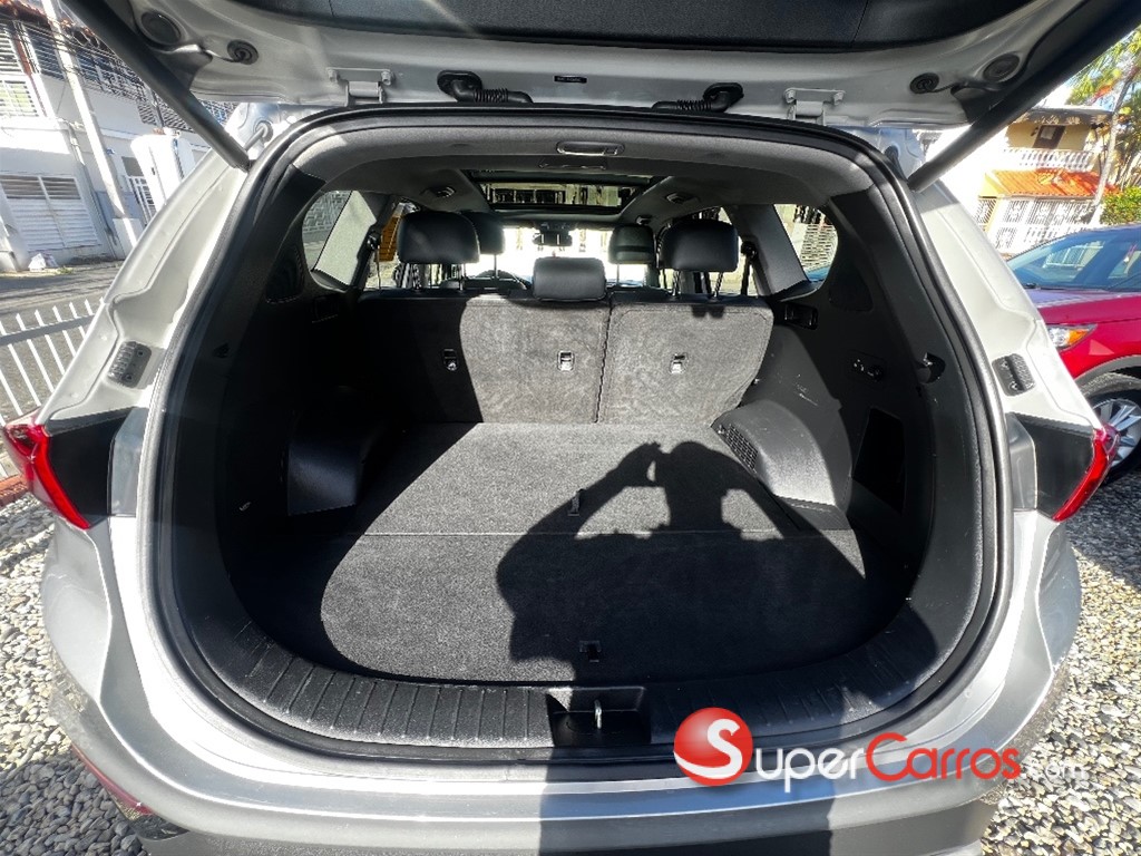 2020 Hyundai Santa Fe Limited — foto 9 / 10