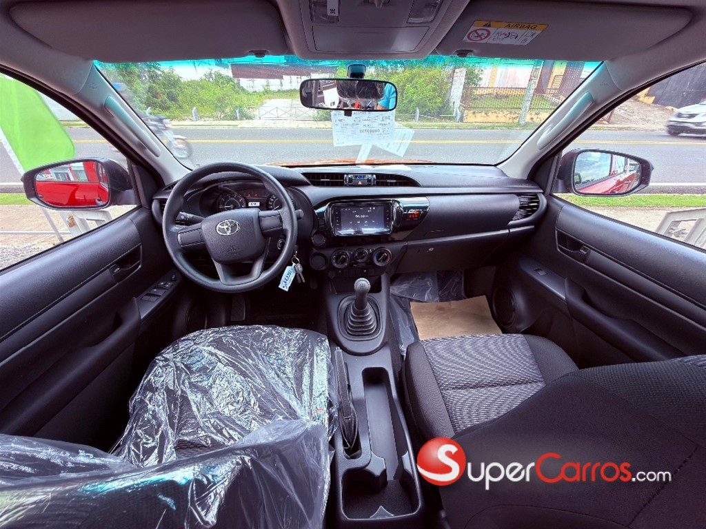 2026 Toyota Hilux — foto 9 / 12