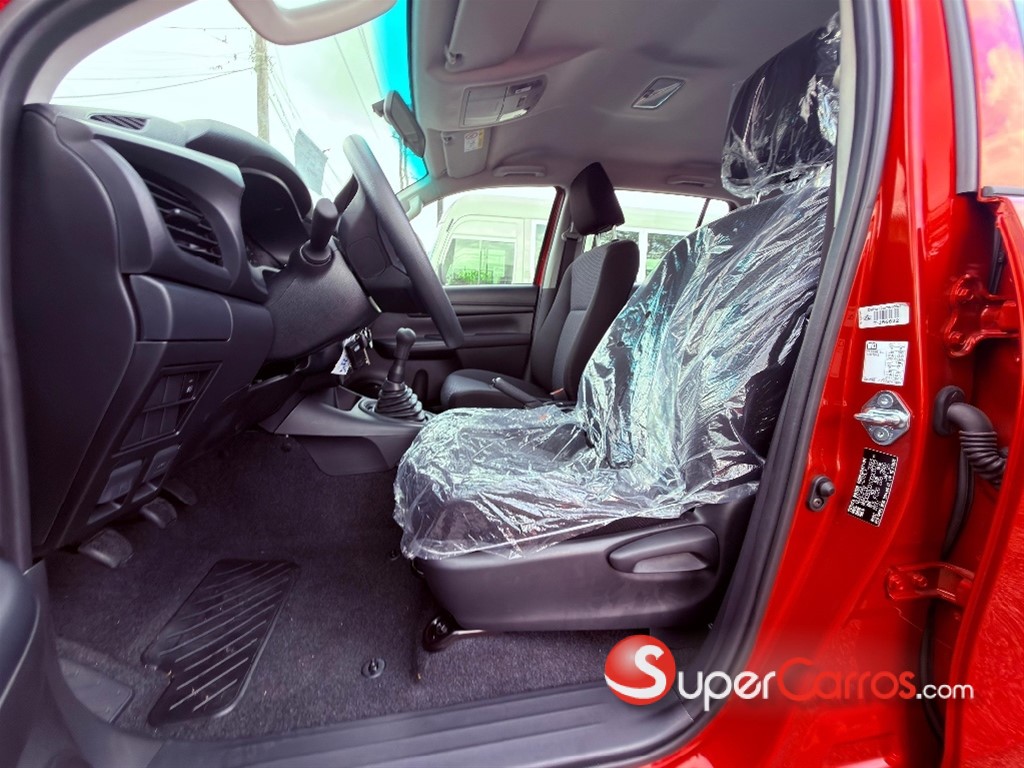2026 Toyota Hilux — foto 12 / 12