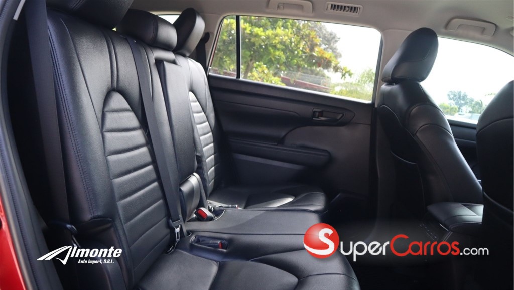 2020 Toyota Highlander — foto 9 / 11