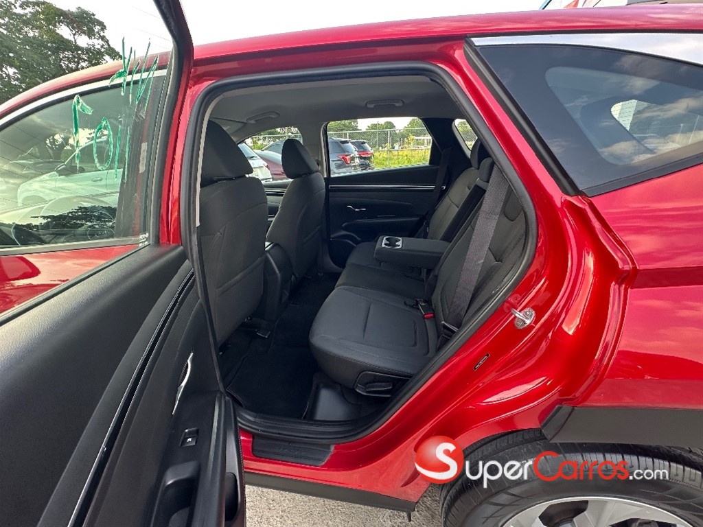 2022 Hyundai Tucson SE — foto 10 / 10