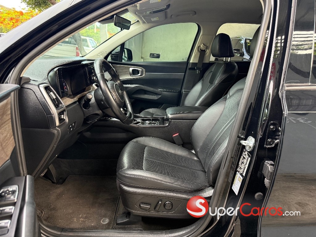 2021 Kia Sorento EX — foto 8 / 12