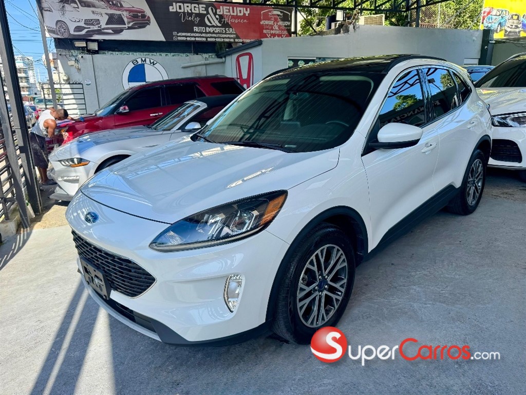 2020 Ford Escape SEL Ecoboost — foto 3 / 11