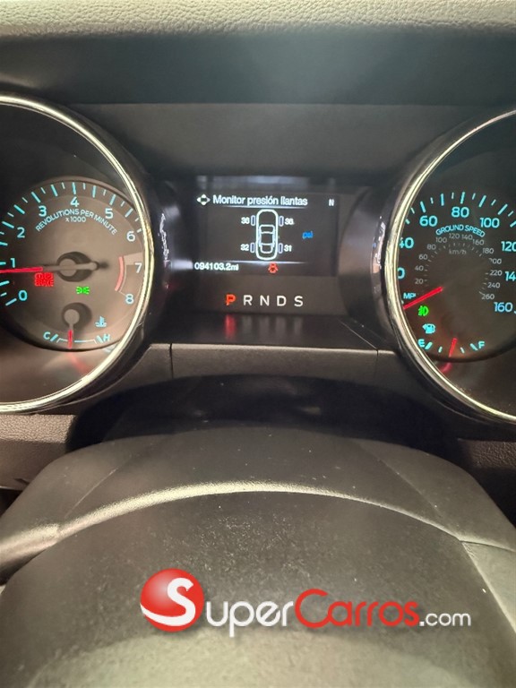 2019 Ford Mustang Ecoboost — foto 10 / 12