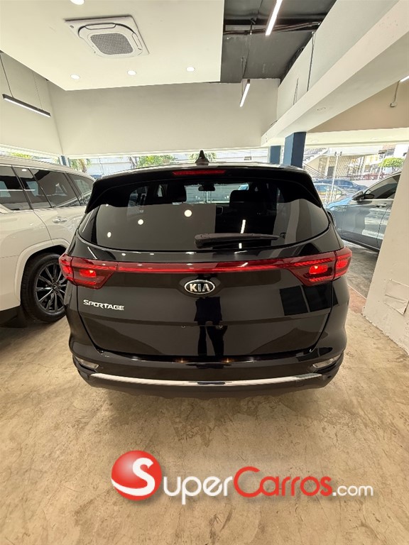 2022 Kia Sportage LX — foto 5 / 12