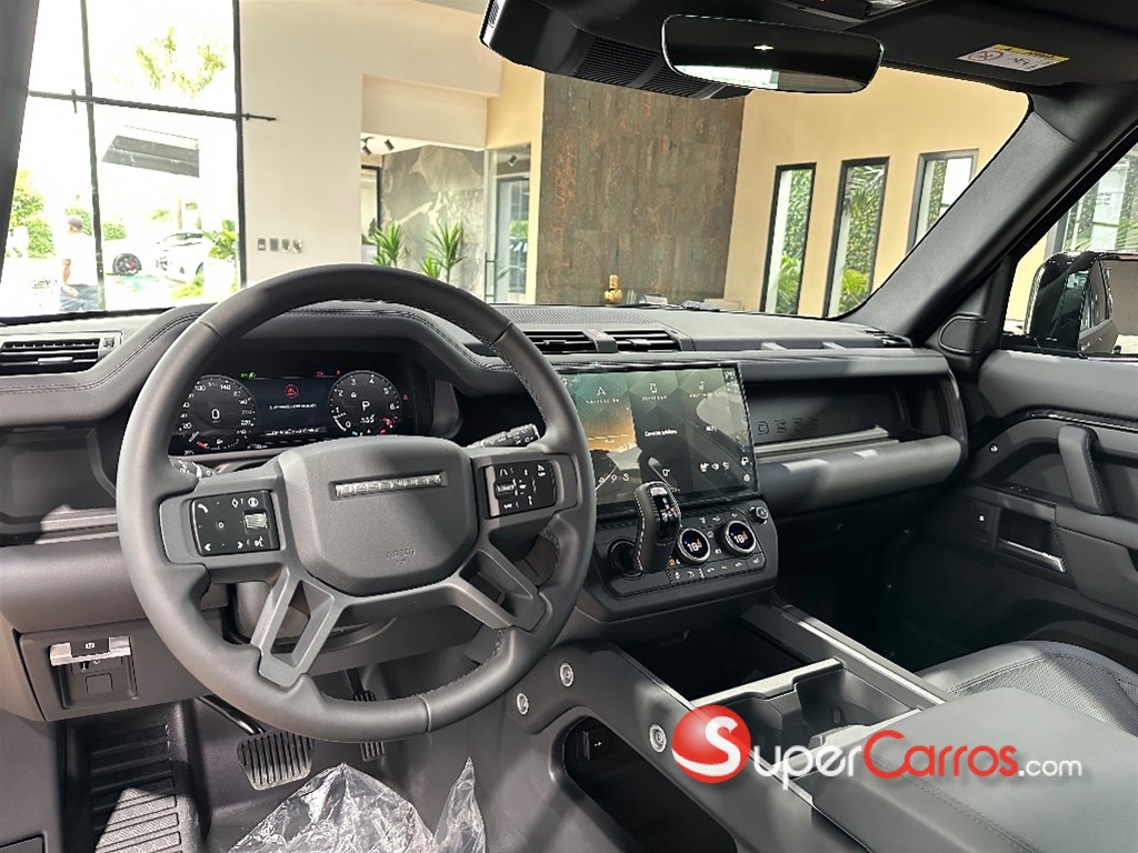 2026 Land Rover Defender 110 — foto 7 / 10