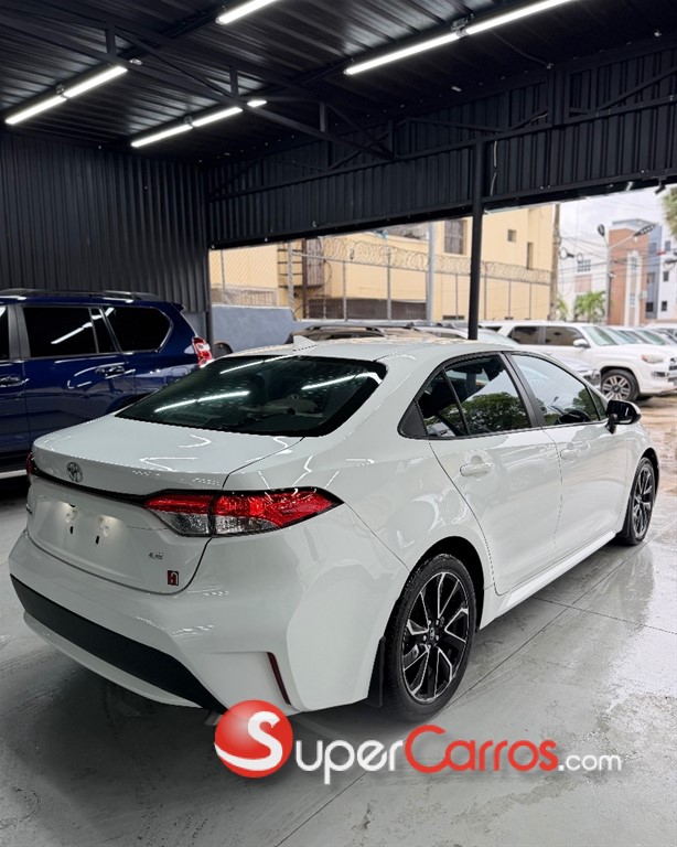 2020 Toyota Corolla LE — foto 5 / 11