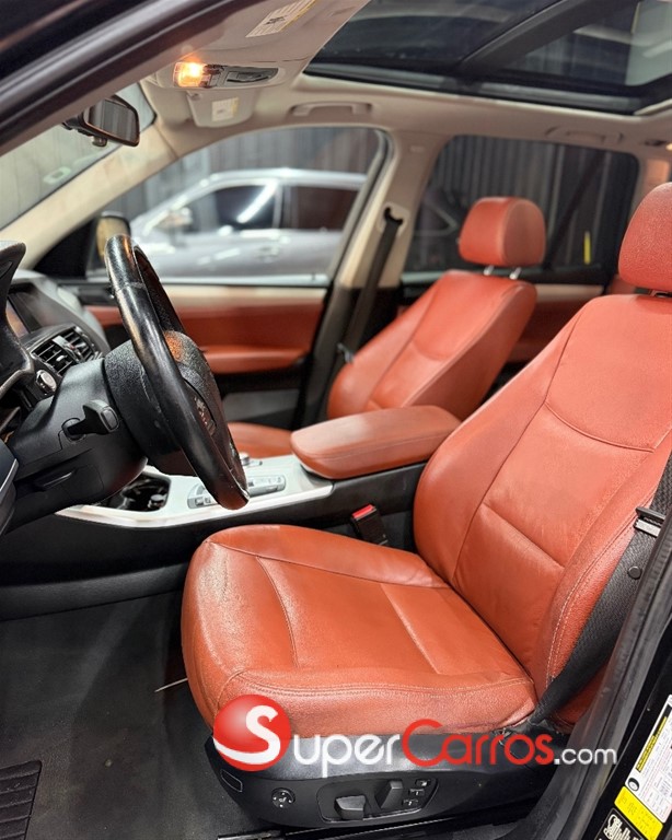 2014 BMW X 3 xDRIVE 28i — foto 8 / 10