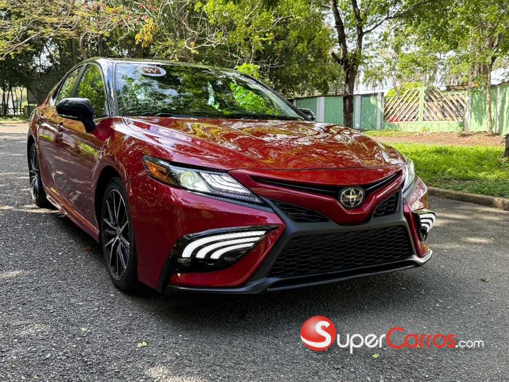 2022 Toyota Camry SE — foto 3 / 9