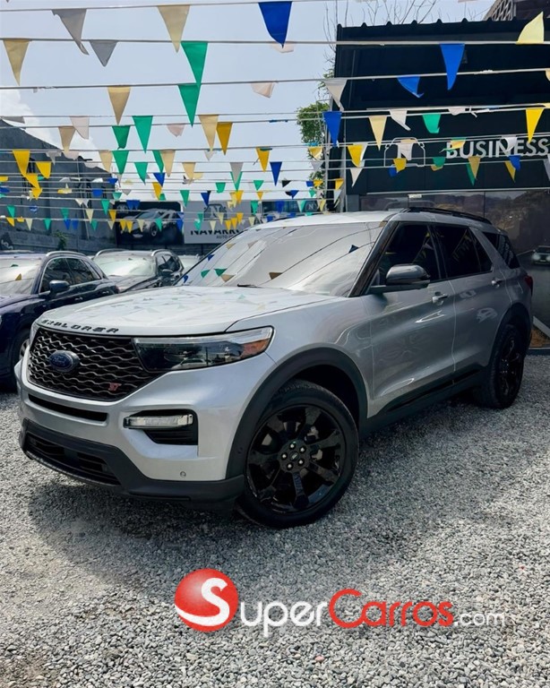 2020 Ford Explorer ST — foto 2 / 11