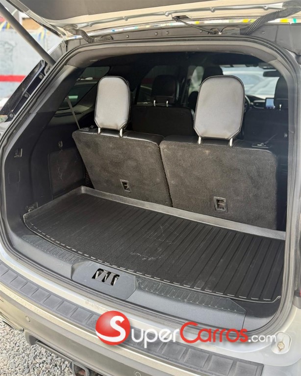 2020 Ford Explorer ST — foto 9 / 11