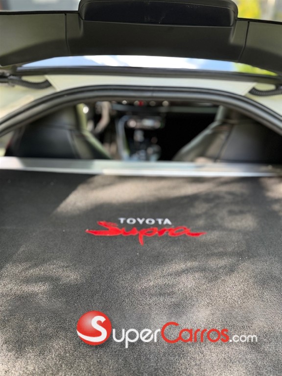 2020 Toyota Supra — foto 8 / 9