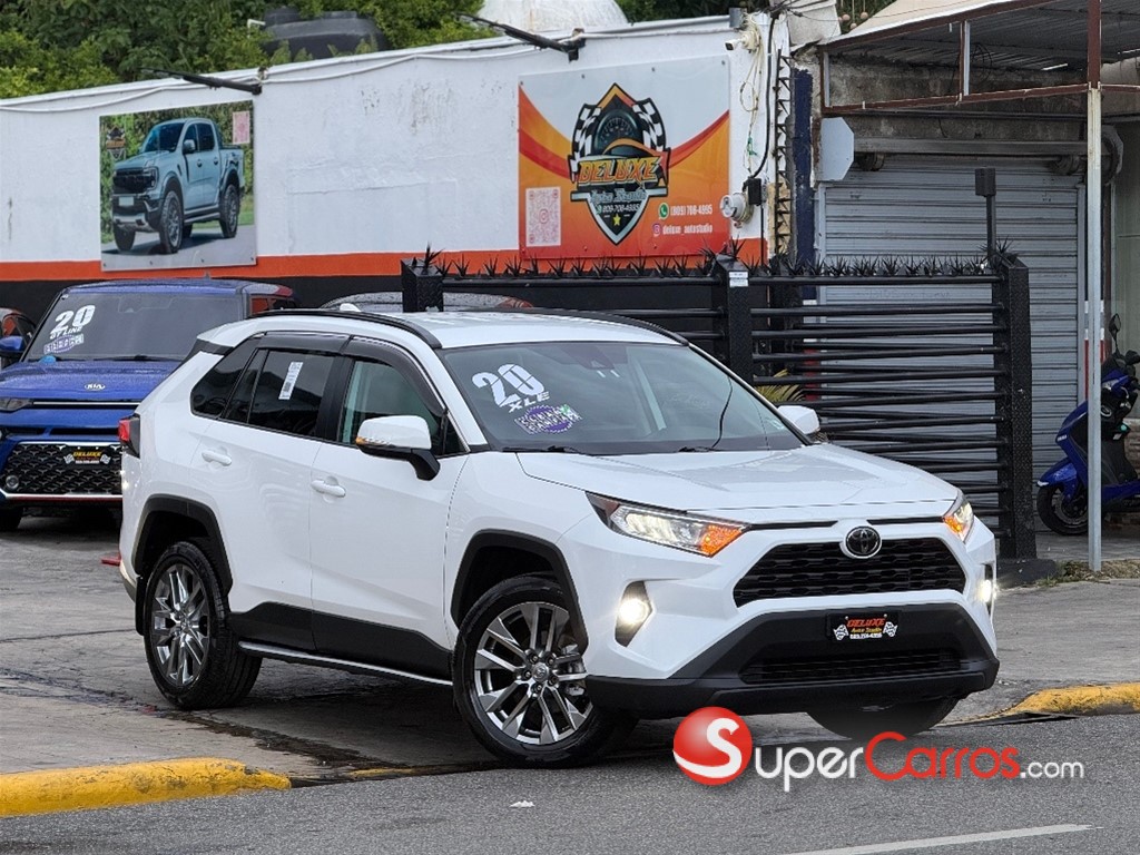 2020 Toyota RAV4 XLE