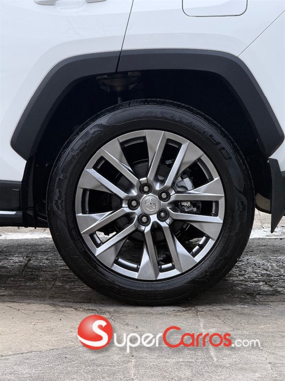 2020 Toyota RAV4 XLE — foto 3 / 12