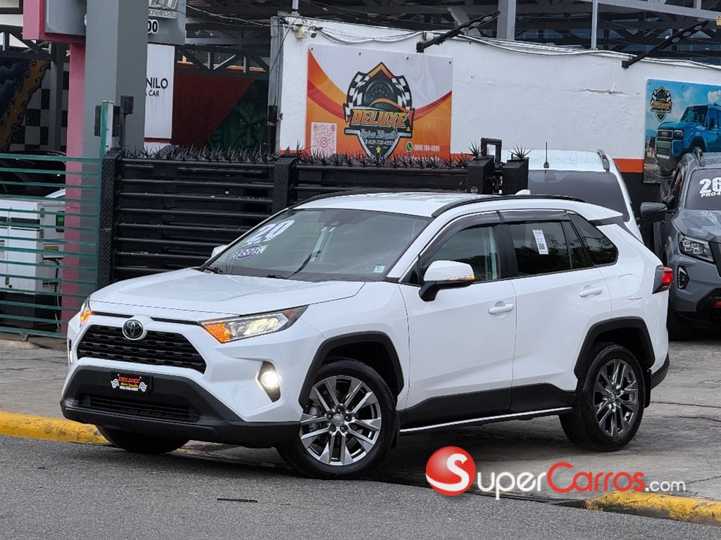 2020 Toyota RAV4 XLE — foto 9 / 12