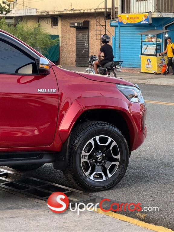 2025 Toyota Hilux Limited WT — foto 5 / 12