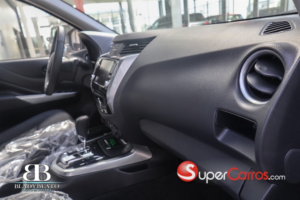 2027 Nissan Frontier LE — foto 5 / 12