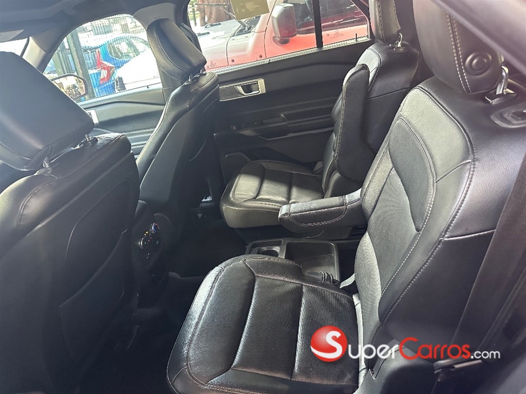 2020 Ford Explorer Limited — foto 5 / 8