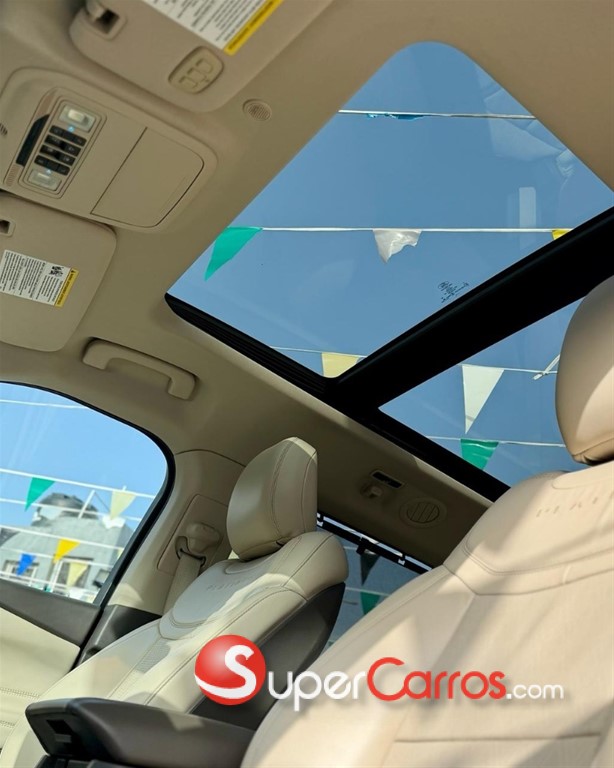 2020 Ford Explorer Platinum — foto 5 / 12