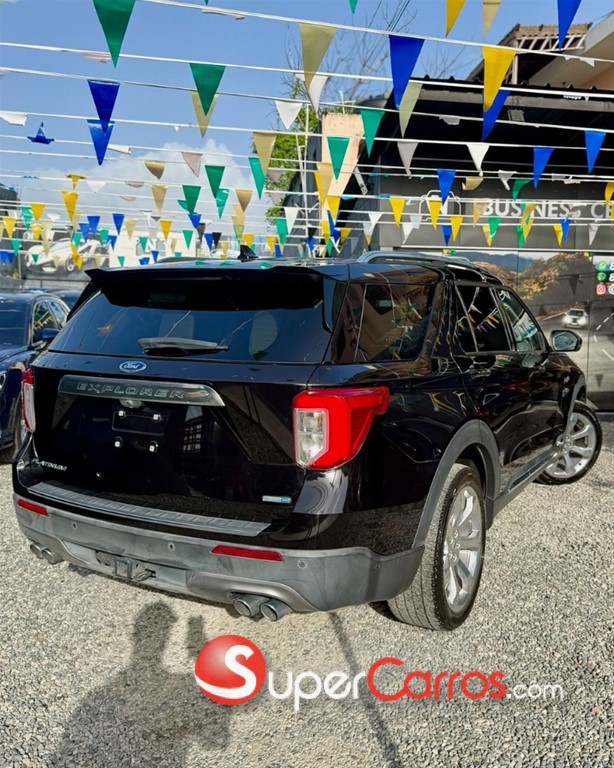 2020 Ford Explorer Platinum — foto 11 / 12