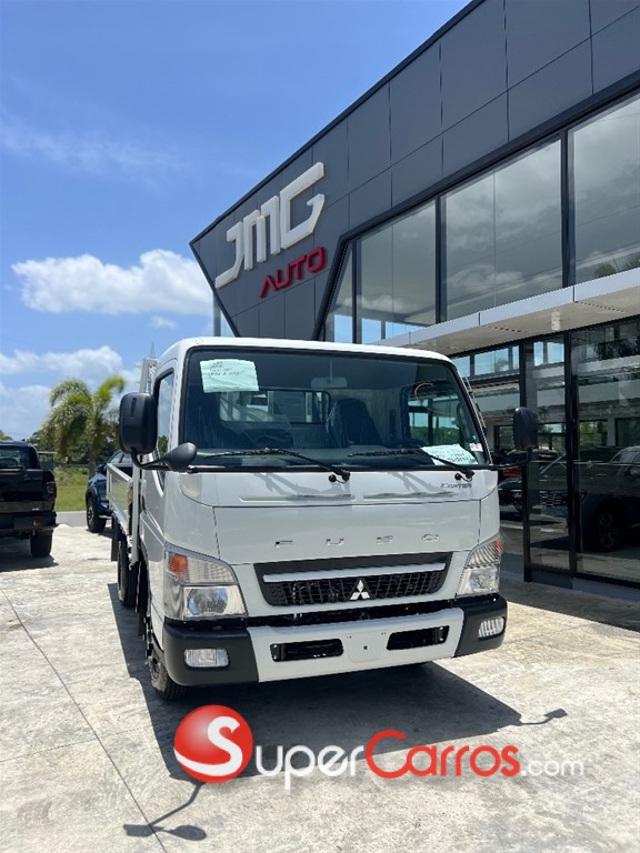 2027 Mitsubishi Motors Canter Cama 12 Pies