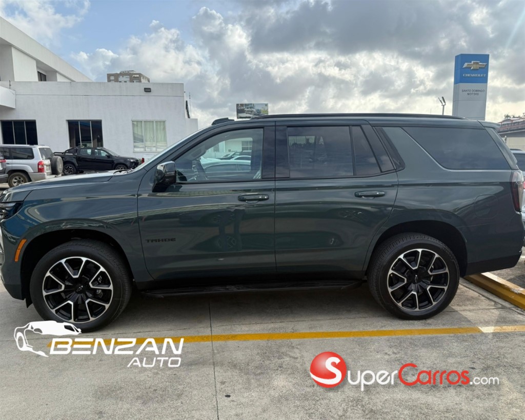 2026 Chevrolet Tahoe RST — foto 3 / 5