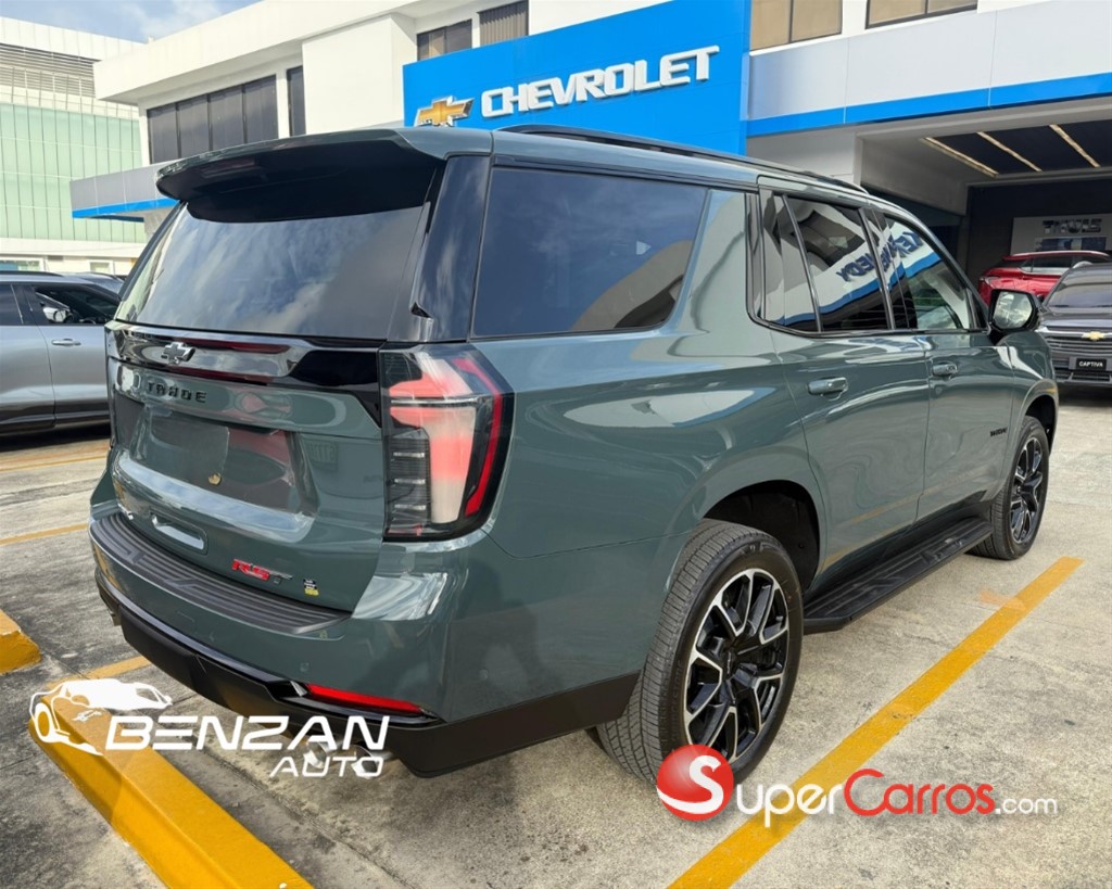 2026 Chevrolet Tahoe RST — foto 4 / 5